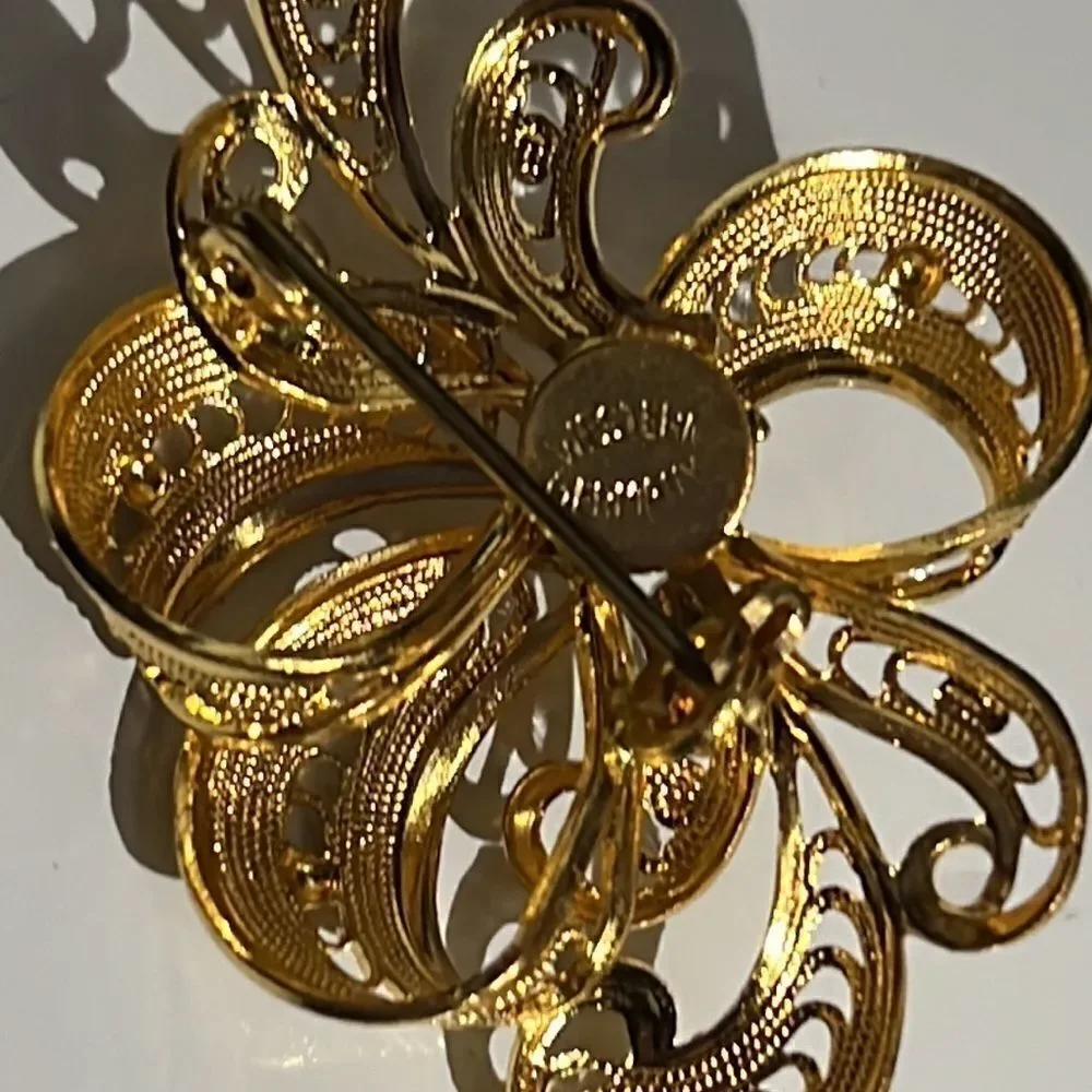 Vintage Gold Tone Filigree Brooch with Faux Pearl Center “Western Germany”